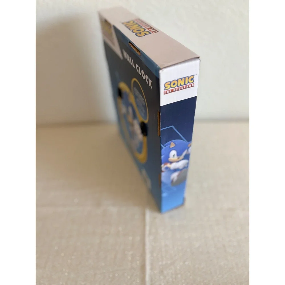 Sonic the Hedgehog Wall Clock Kids 10 inch Blue New Shadow Sega Gaming Decor